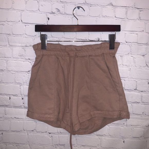 Abercrombie & Fitch Pants - Abercrombie & Fitch Brown High Waist shorts sz XS